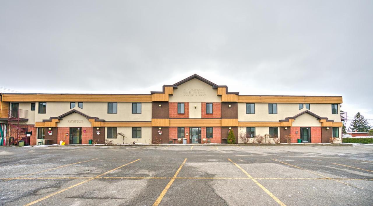Motel Rustik Châteauguay Heights Kültér fotó